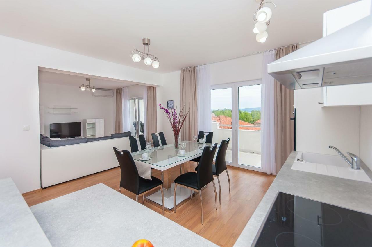 Apartman Mira- Omiš Exterior foto
